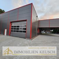 seitliche Ansicht mit Vordach