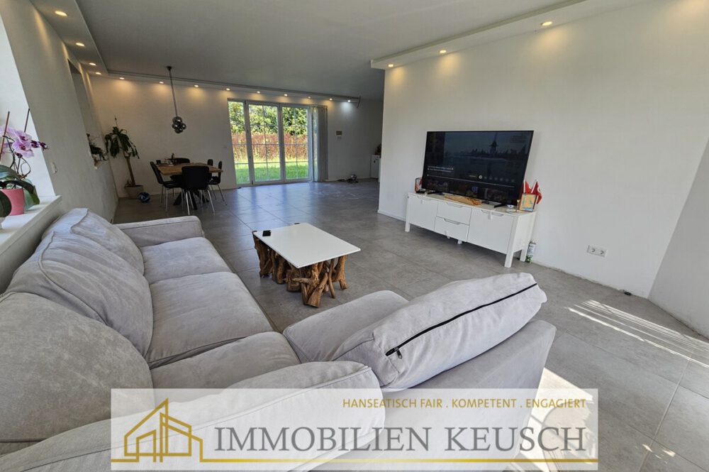 Sehr großes Wohn-Esszimmer