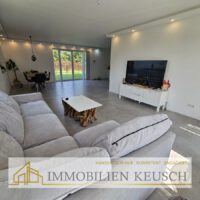 Sehr großes Wohn-Esszimmer