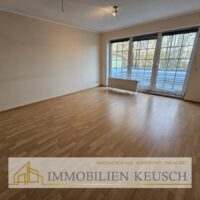 Großes & helles Wohn- und Esszimmer