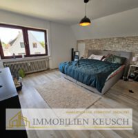 Großes Schlafzimmer OG