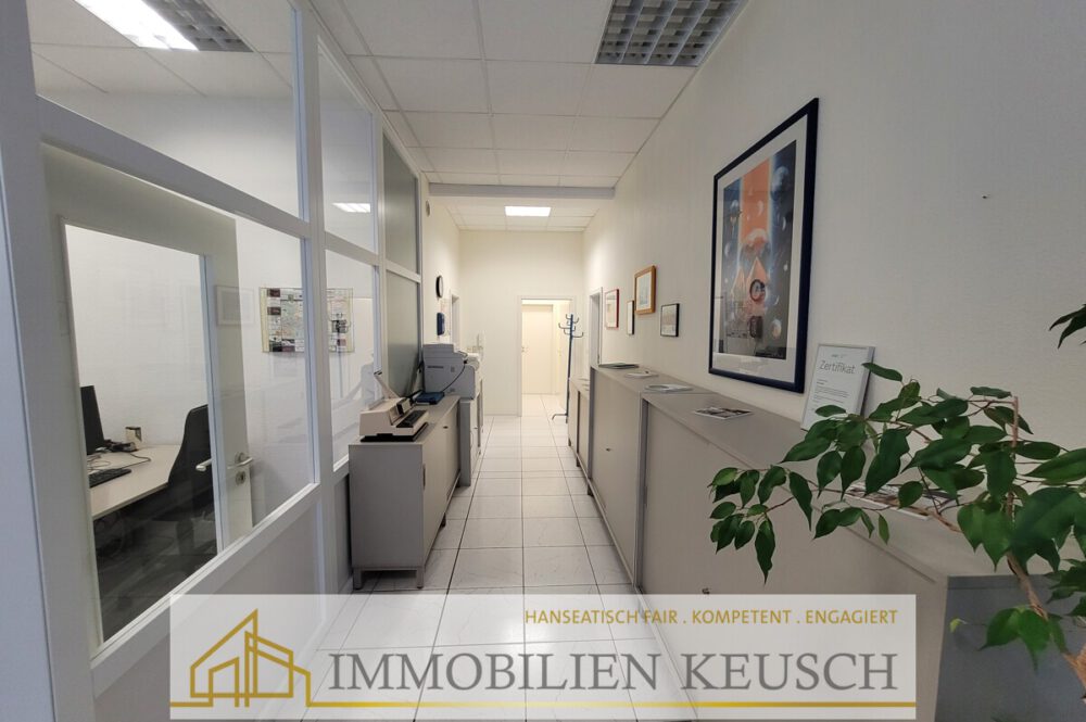 Zentraler heller Flur