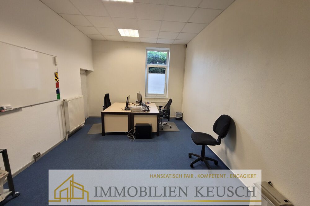 Großes Büro 4 mit Hinterausgang