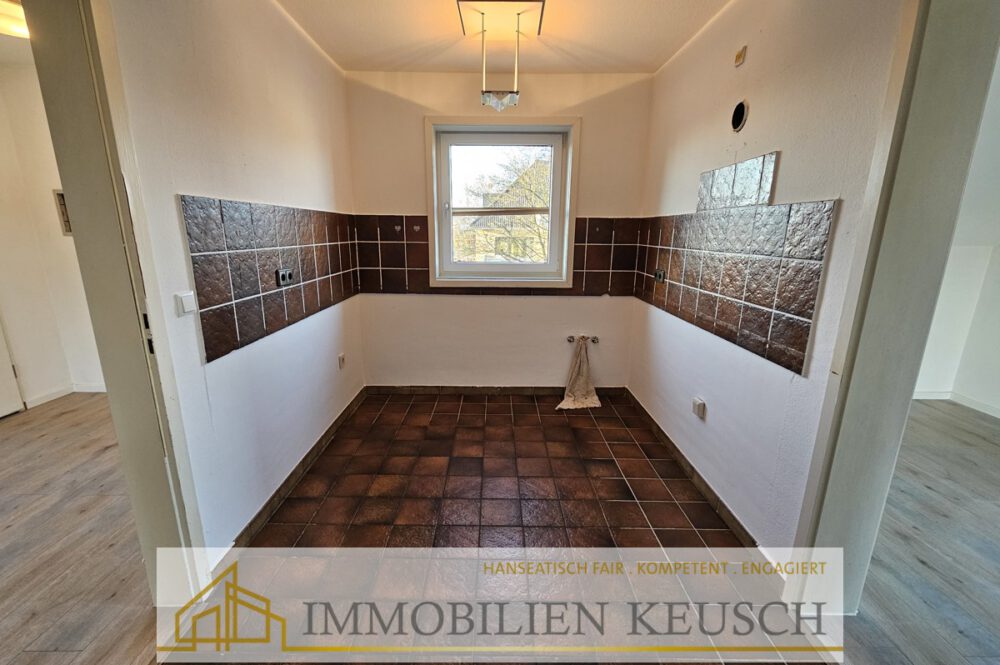 Küche beidseitig begehbar