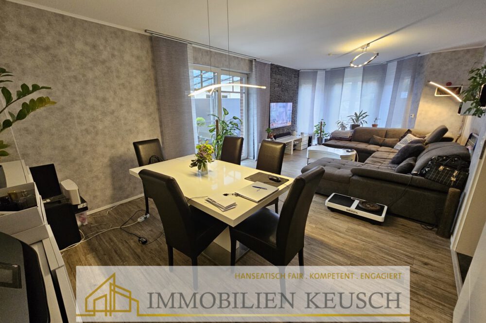 Esszimmer mit Terrassenzugang