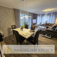 Esszimmer mit Terrassenzugang