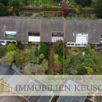 Ansicht Haus & Garage