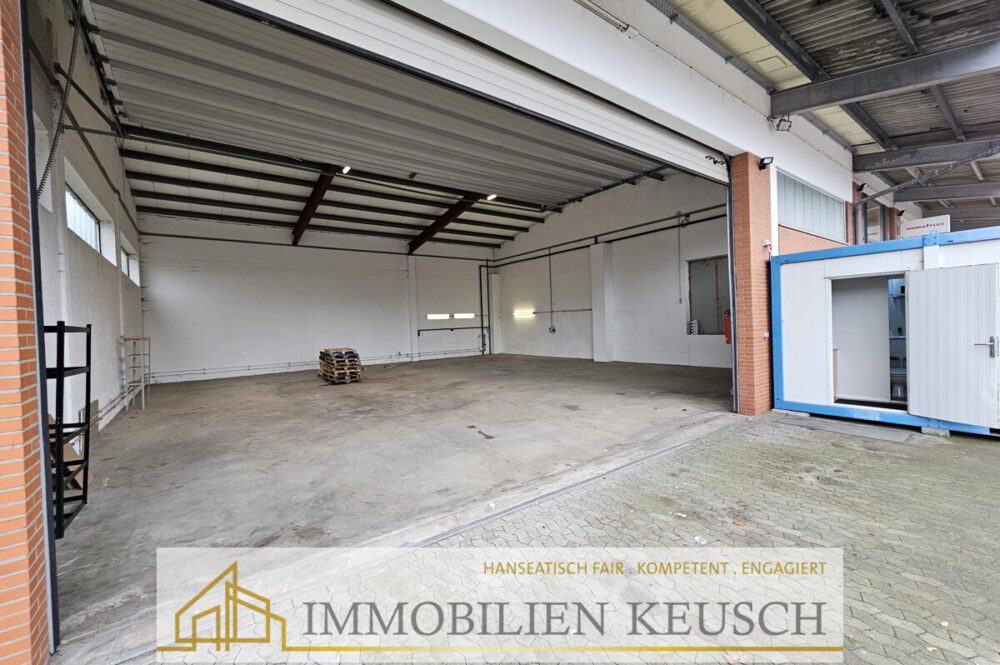 Großes Tor 3,82m hoch 8 m breit