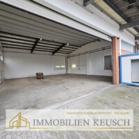 Großes Tor 3,82m hoch 8 m breit