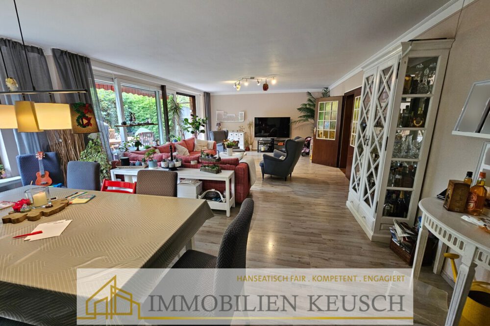 Großes & helles Wohn- Esszimmer