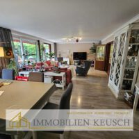 Großes & helles Wohn- Esszimmer