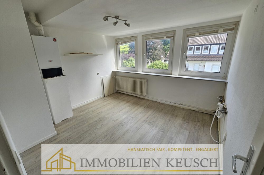 Küche mit Sitzgelegenheit