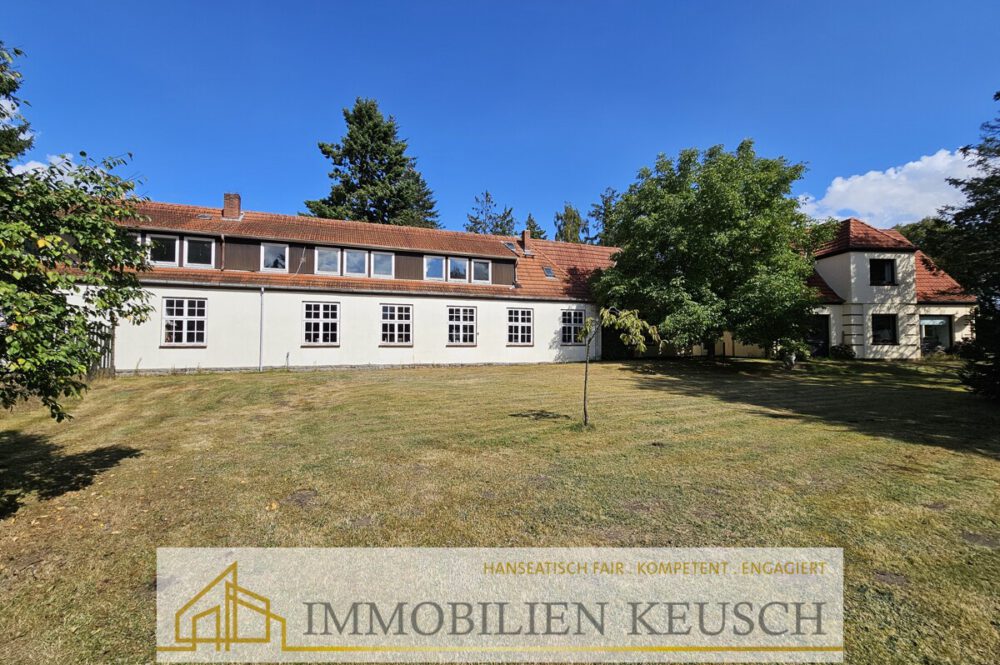 Werkstatt seitlich + Wohnhaus - Büro