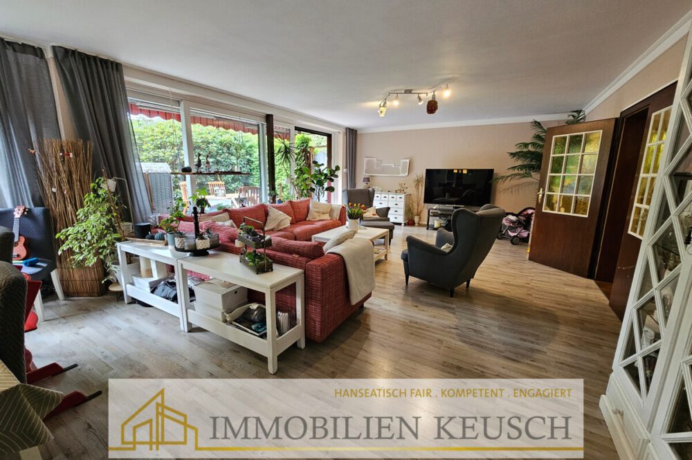 Großes & helles Wohnzimmer