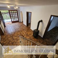 Eingangsflur mit Ofen