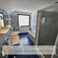 Dusch- und Wannenbad OG