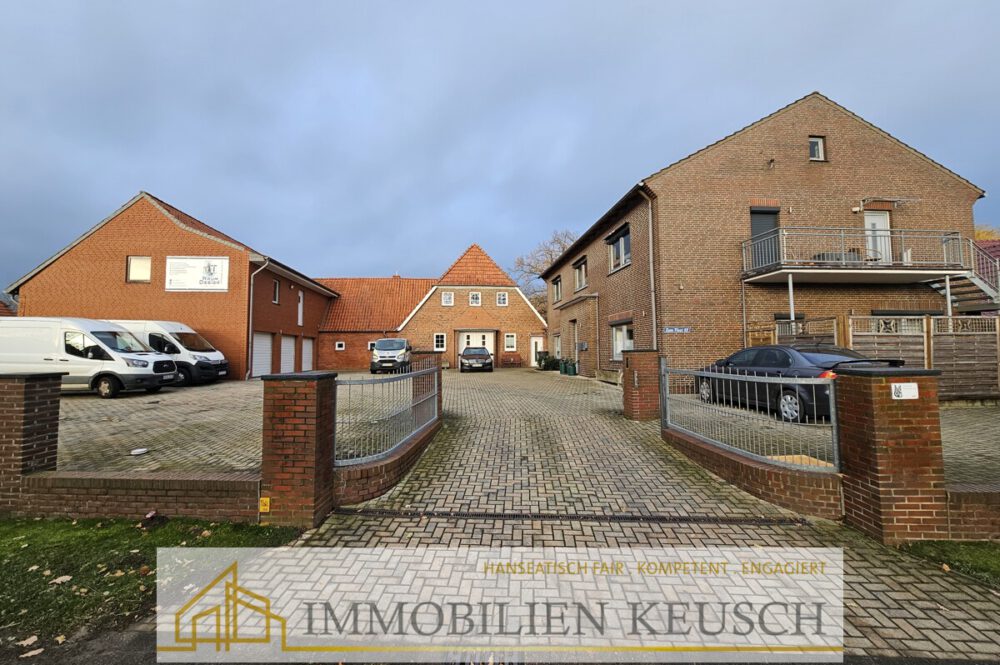 Hofansicht mit 3 Gebäuden