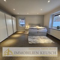 Sehr großes Schlafzimmer