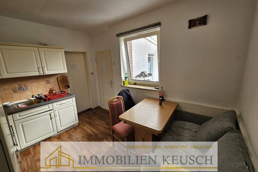 Küche mit Sitzgelegenheit EG