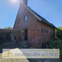 EFH mit elektr Garage und Einfahrt