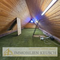 Großer Dachboden - Ausbaupotential