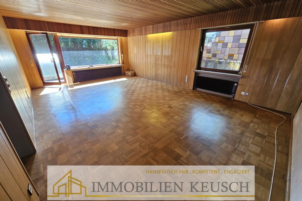 EG Großes Wohn- und Esszimmer mit Zugang zum Garten