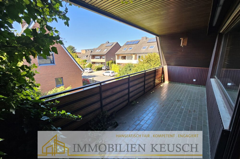 Großer überdachter Balkon