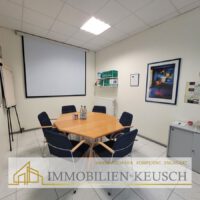 Großer Meetingraum