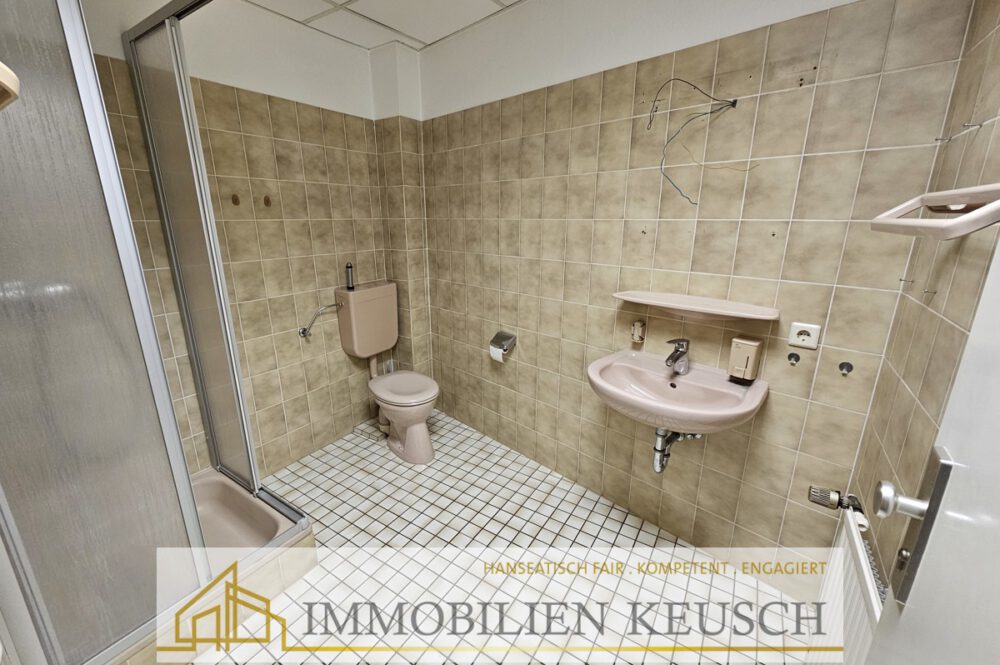 Bad mit Dusche