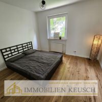 Großes Schlafzimmer