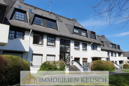Vorderansicht Eingangsbereich