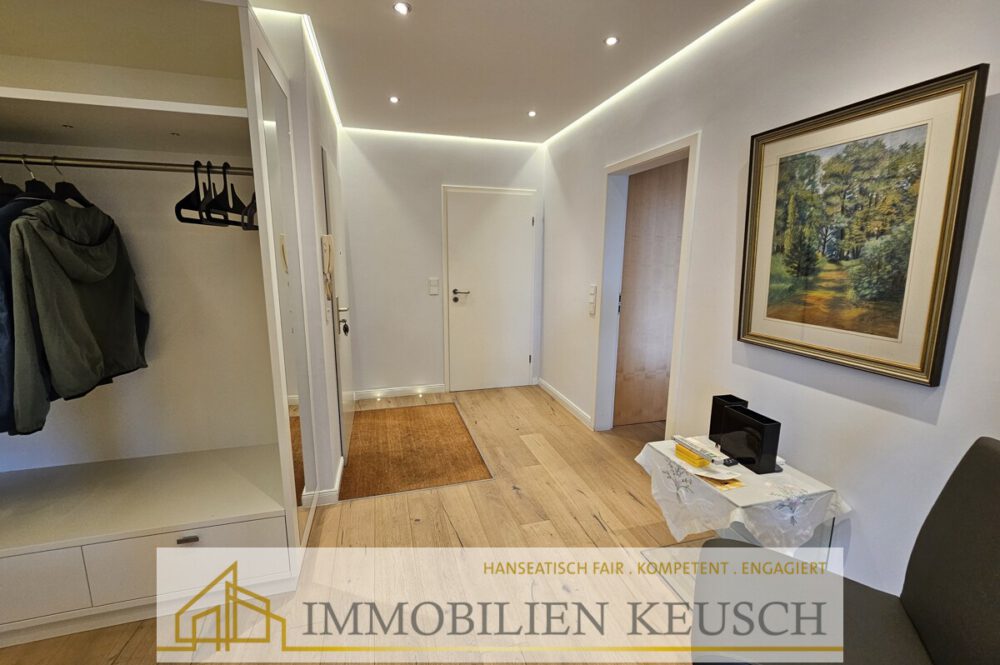 Flur mit Garderobe