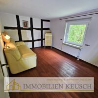 kl. Wohnzimmer oder Kinderzimmer