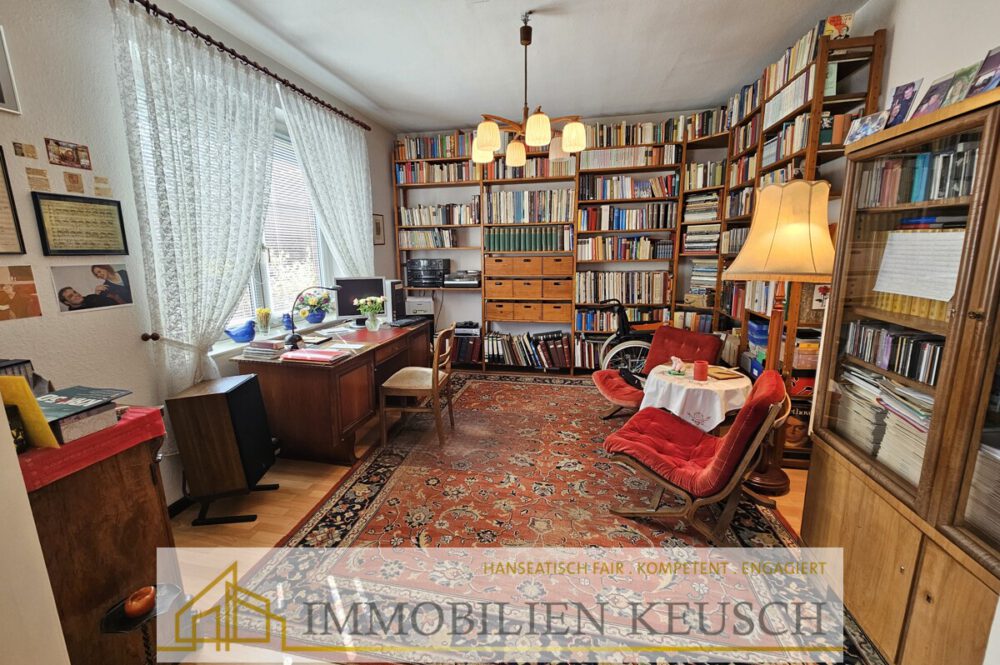 Büro oder Esszimmer