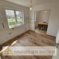 Küche mit Esszimmer im EG