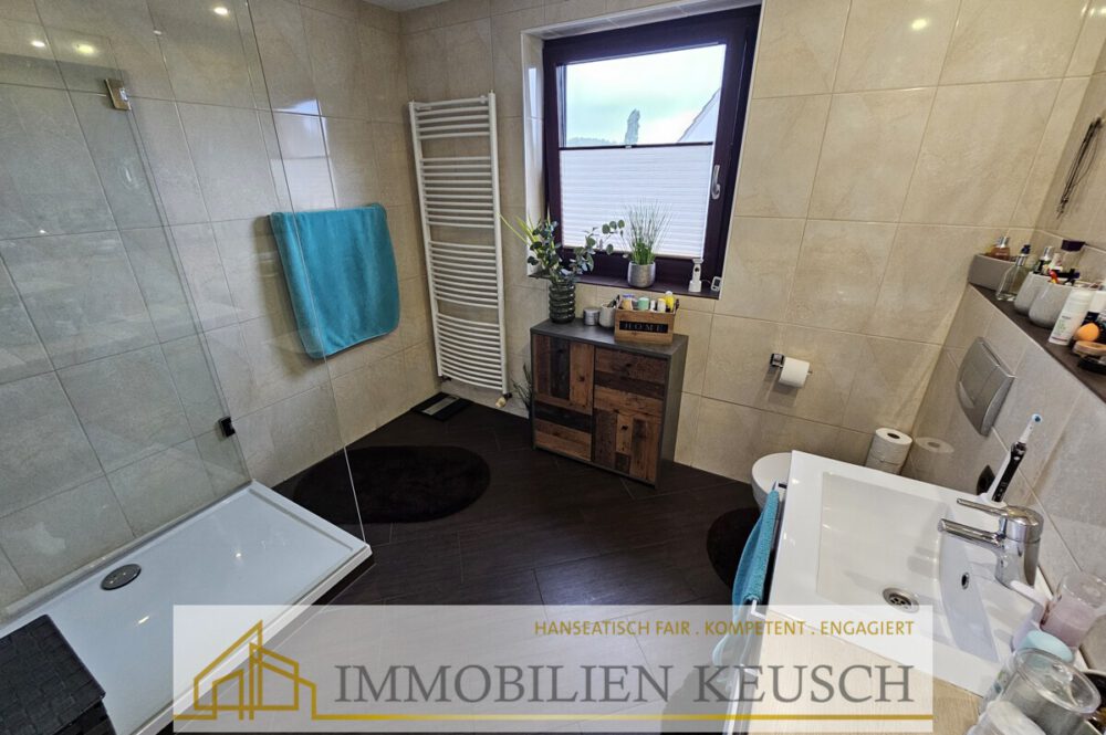 Modernes Duschbad OG