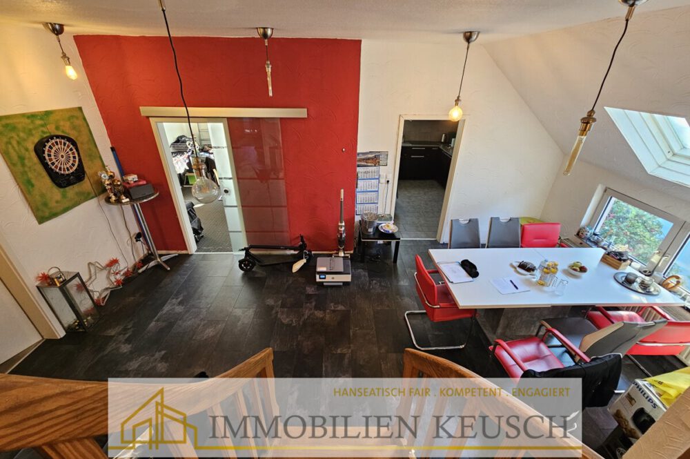 Zentrales Esszimmer & Flur