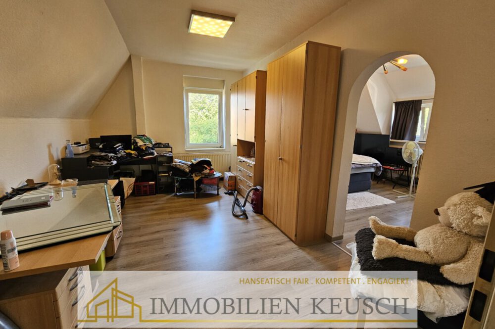Büro-Gästezimmer OG