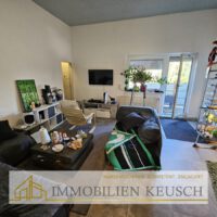 Großes & helles Wohnzimmer OG
